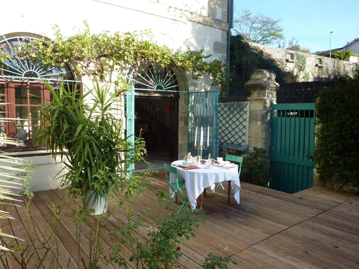 Beaux Chenes Bed & Breakfast Nérac Екстериор снимка